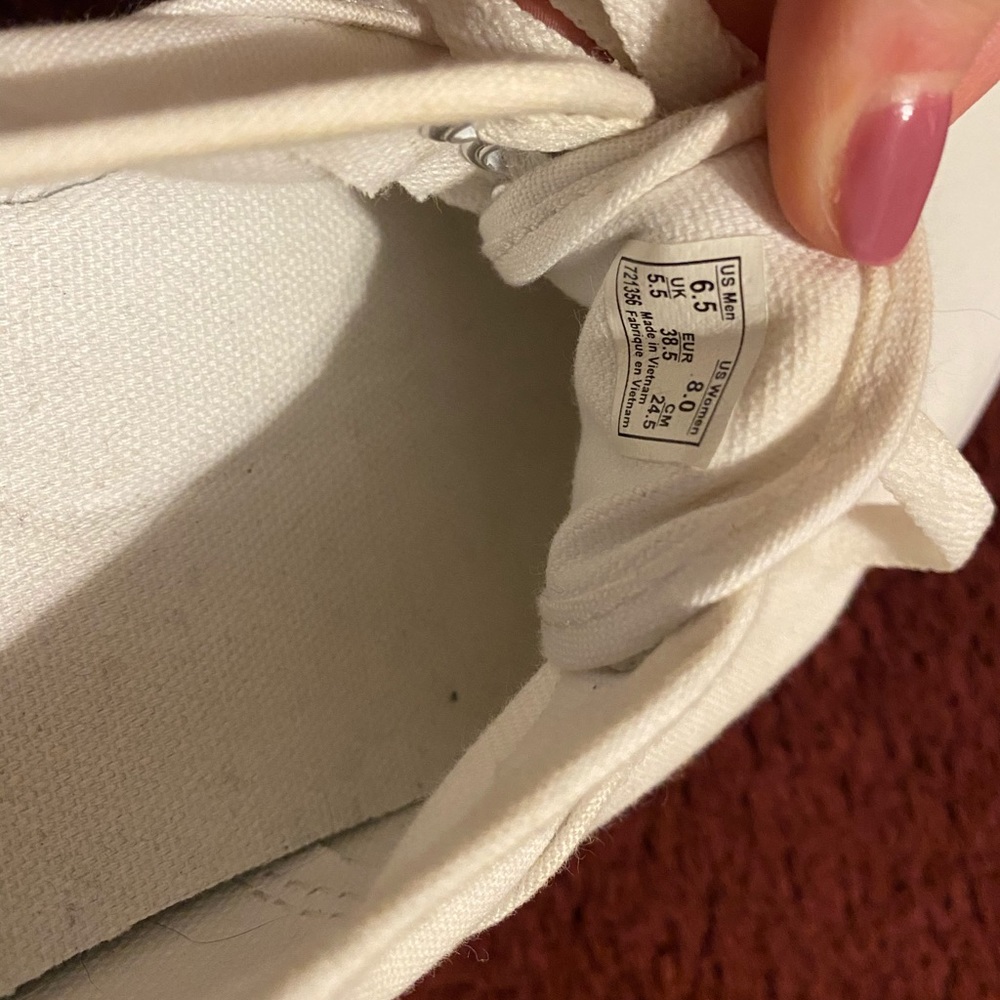 Vans - Picture 7 of 7